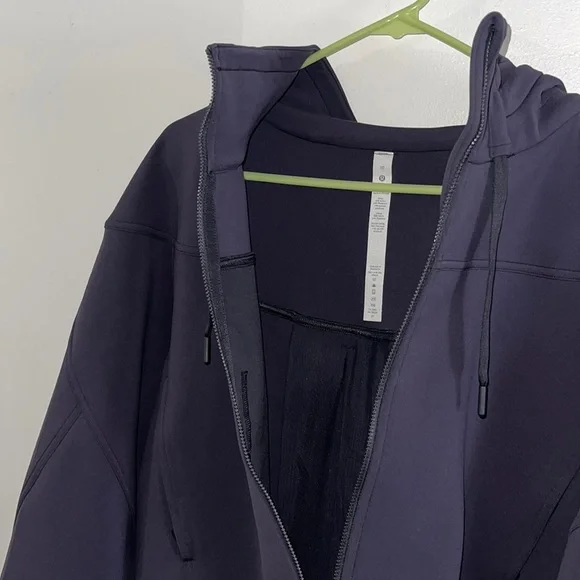 Lululemon On the Fly Zip Up Hoodie - Picture 3 of 9